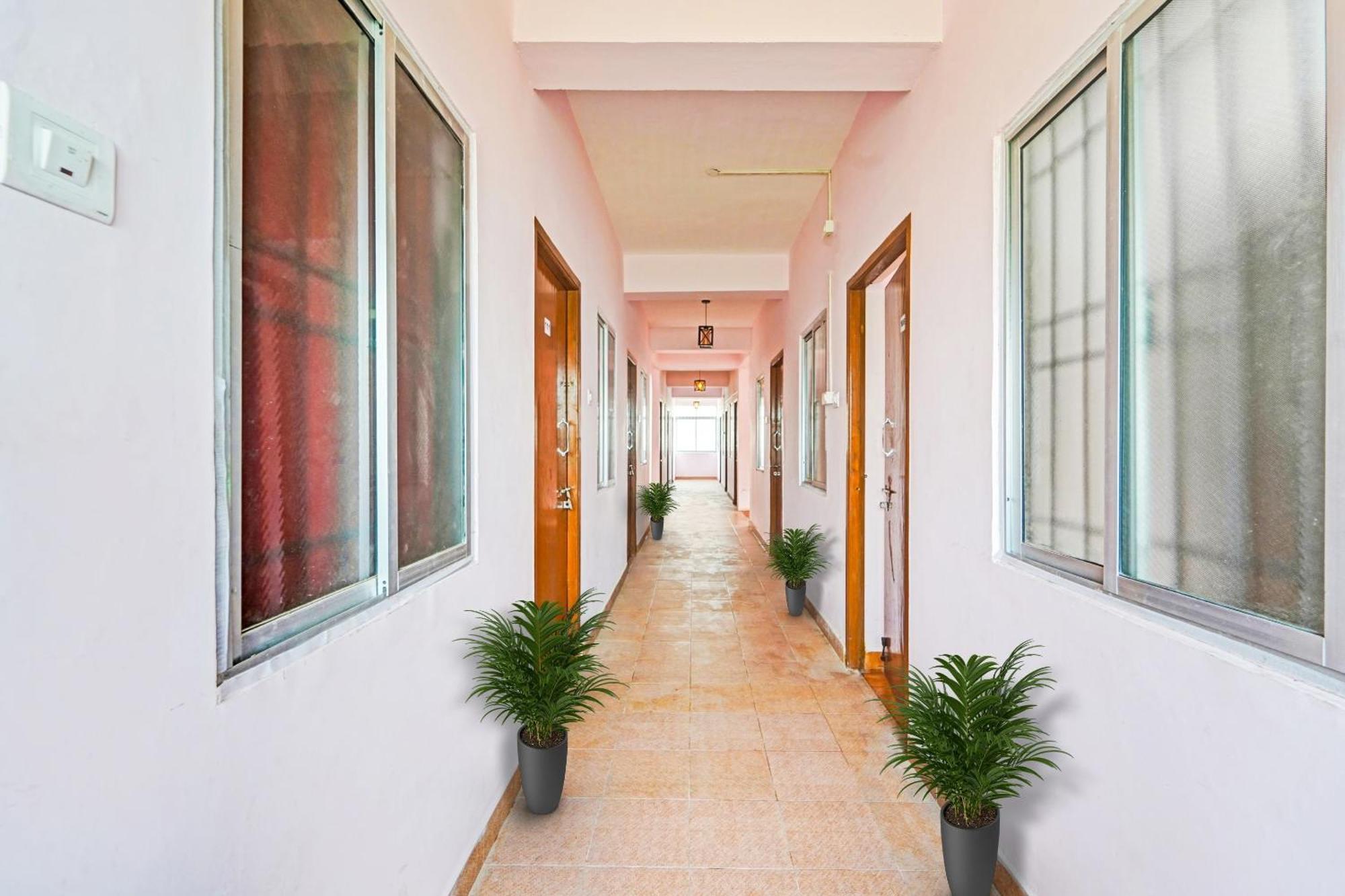 Hotel O Karapakkam, Chennai Exterior foto